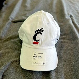 UC Bearcats hat. NWT
